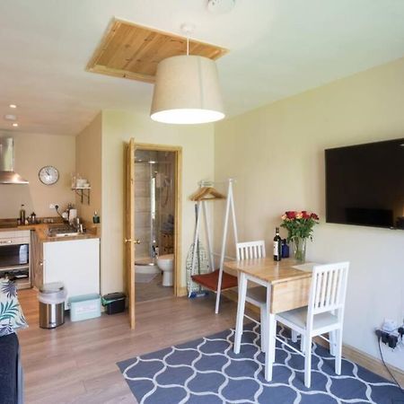 Апартаменты Bristol Little House Экстерьер фото