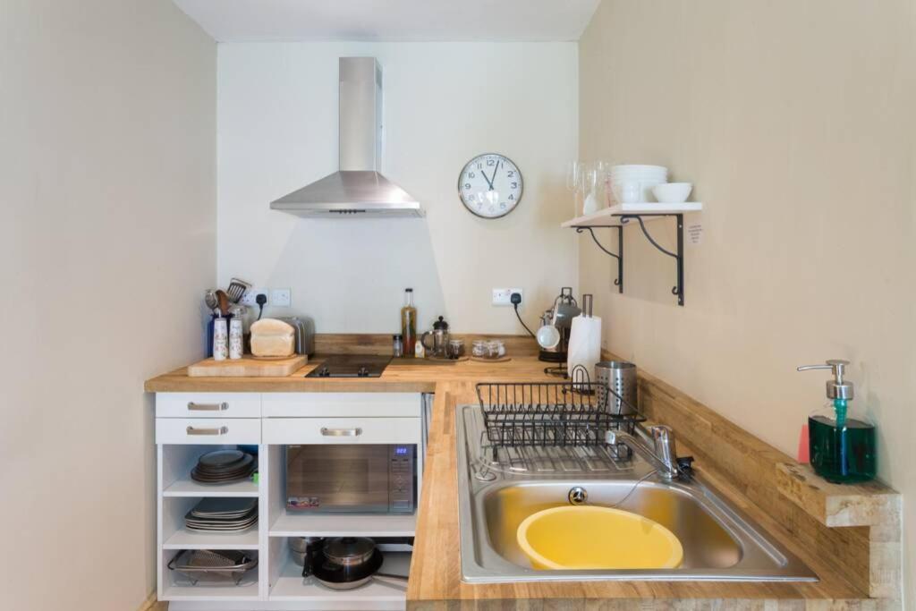 Апартаменты Bristol Little House Экстерьер фото